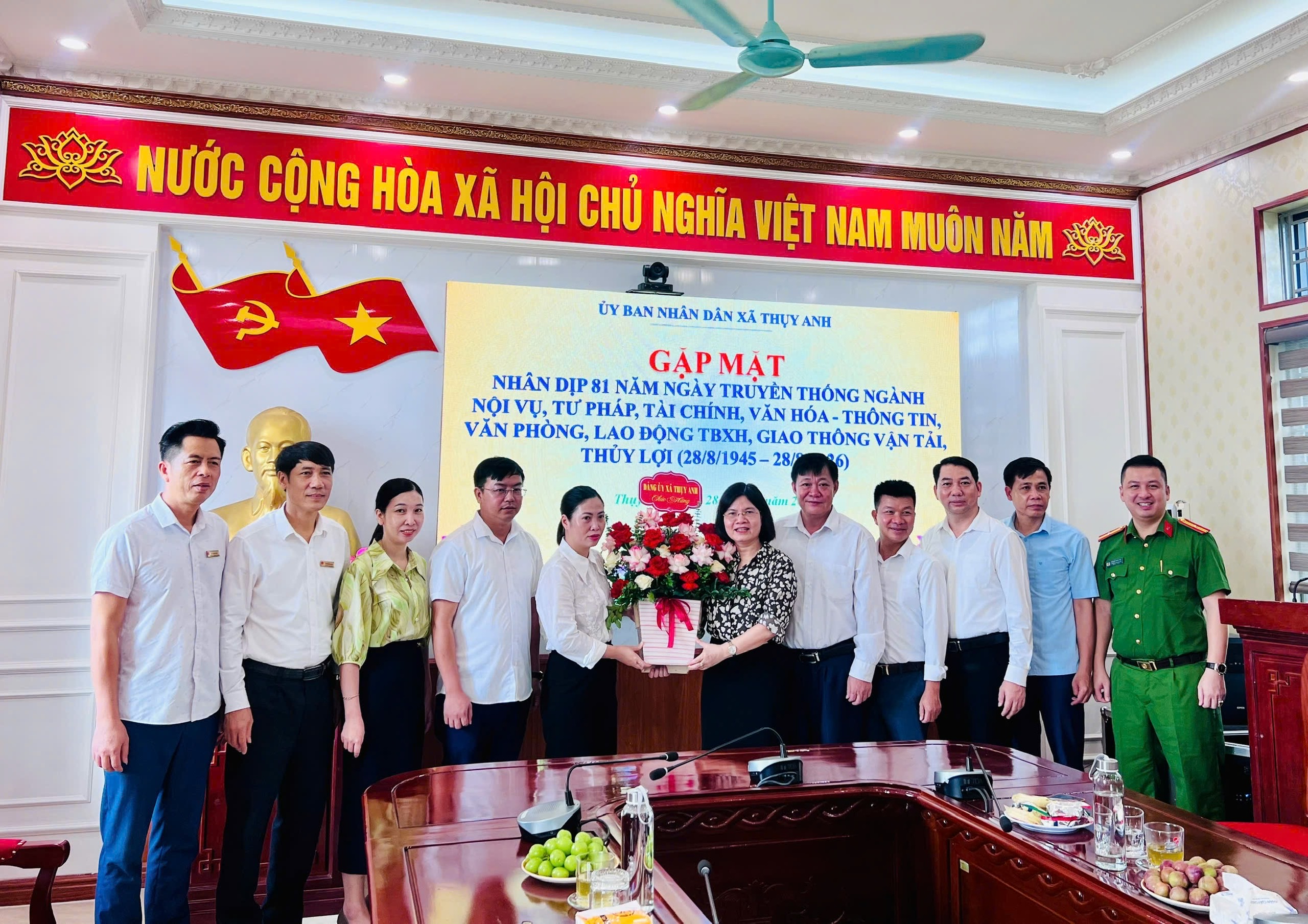 UBND XÃ THỤY ANH TỔ CHỨC GẶP MẶT KỶ NIỆM 81 NĂM NGÀY TRUYỀN THỐNG CÁC NGÀNH KHỐI CƠ QUAN NHÀ NƯỚC (28/8/1945 - 28/8/2026)